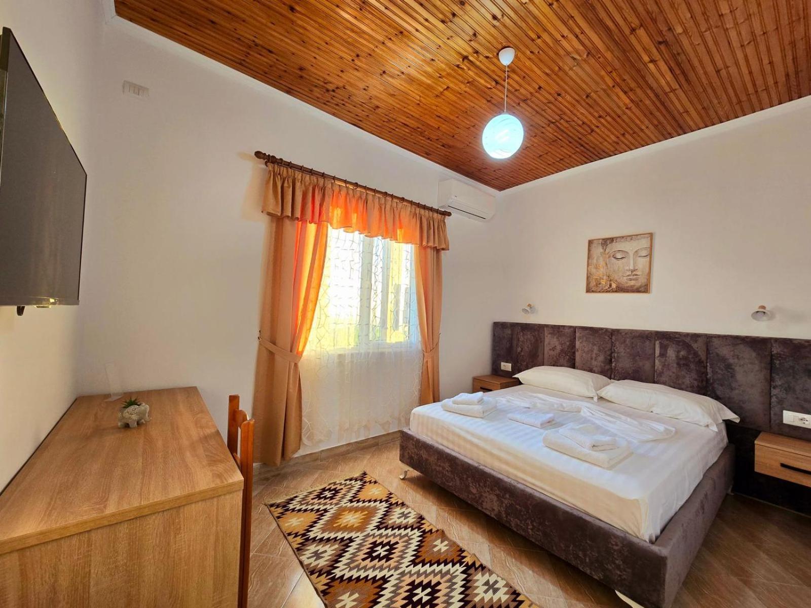 Enma Rooms Kruje Luaran gambar