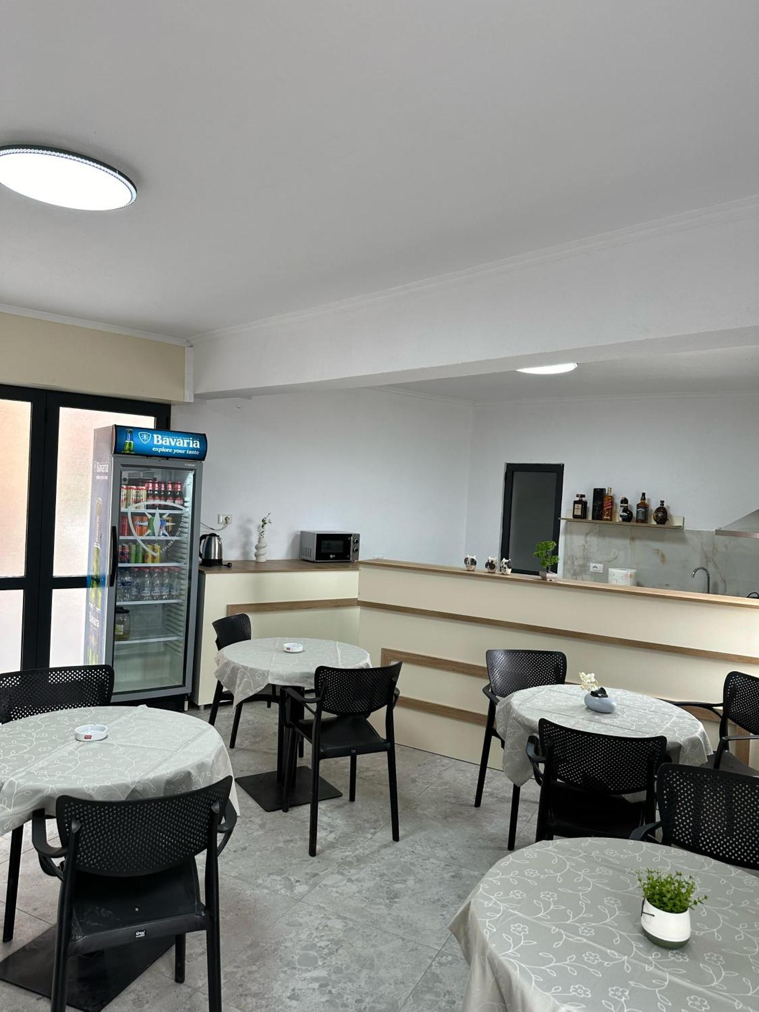 Enma Rooms Kruje Luaran gambar